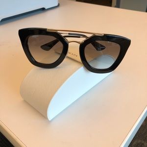 PRADA sunglasses PR 09Q 1 AB-0A7